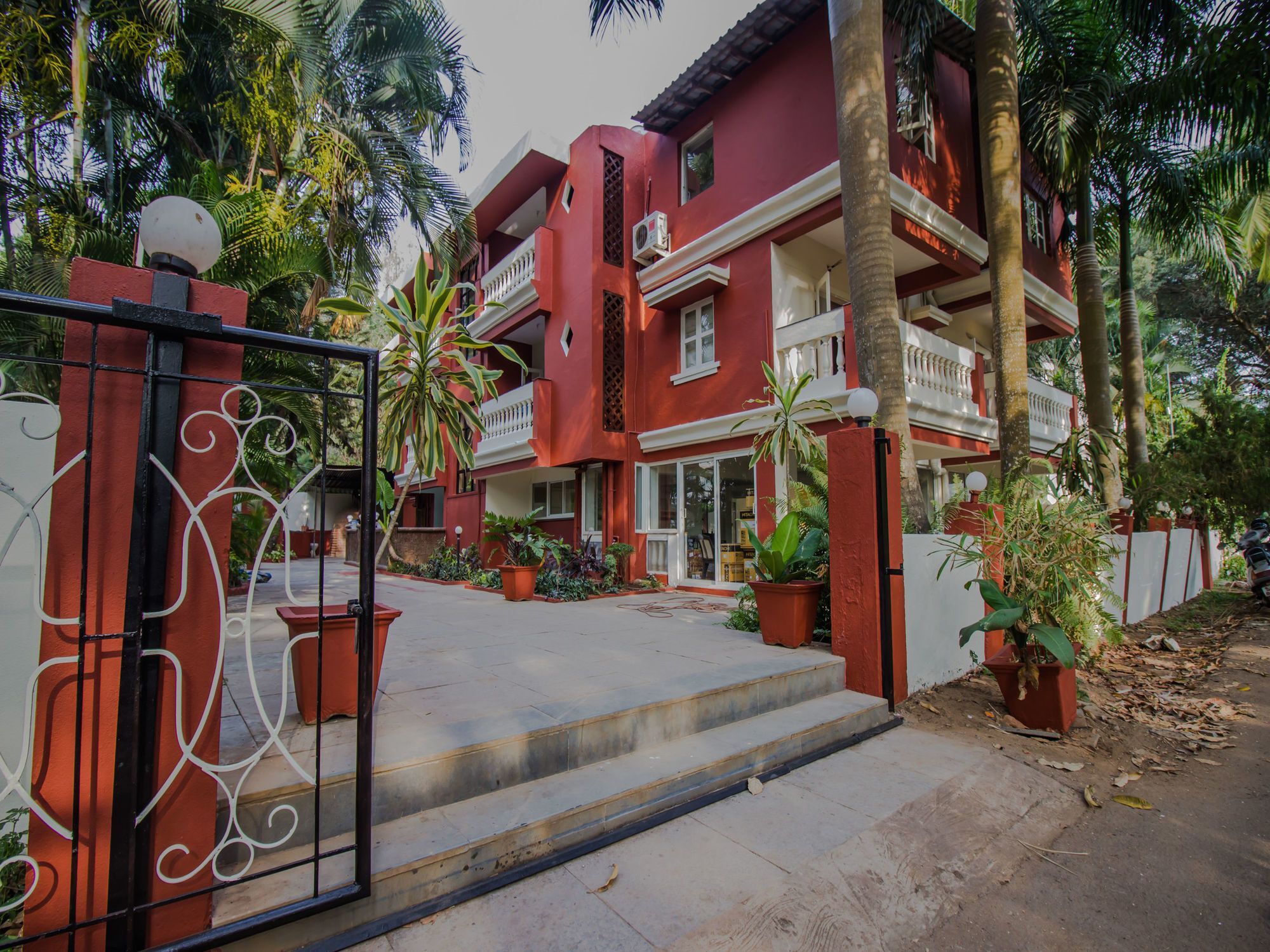 Oyo Flagship 13853 Shruti Resort Calangute Luaran gambar