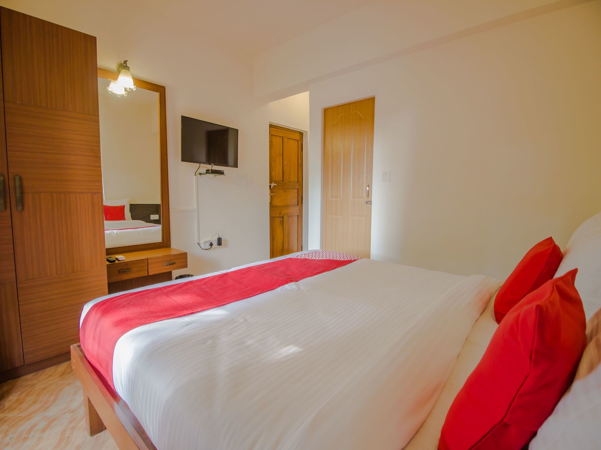 Oyo Flagship 13853 Shruti Resort Calangute Luaran gambar